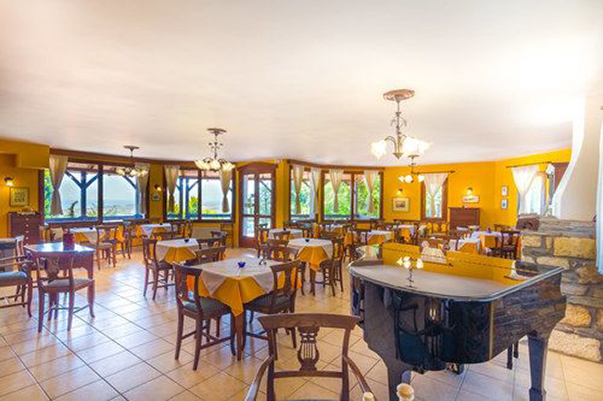 Marónia Roxani Country House Resort מראה חיצוני תמונה